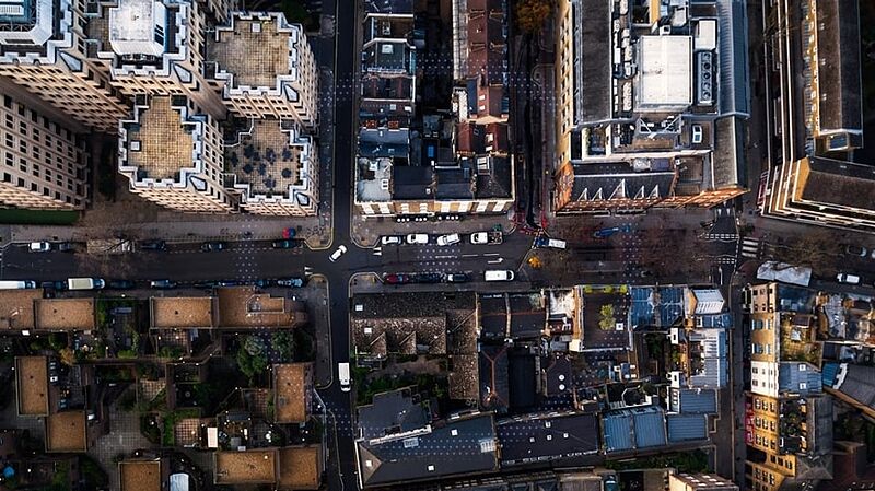 Ford entwickelt vernetzte „Road Safe“-Technologie zur Vorhersage von potenziellen Unfällen